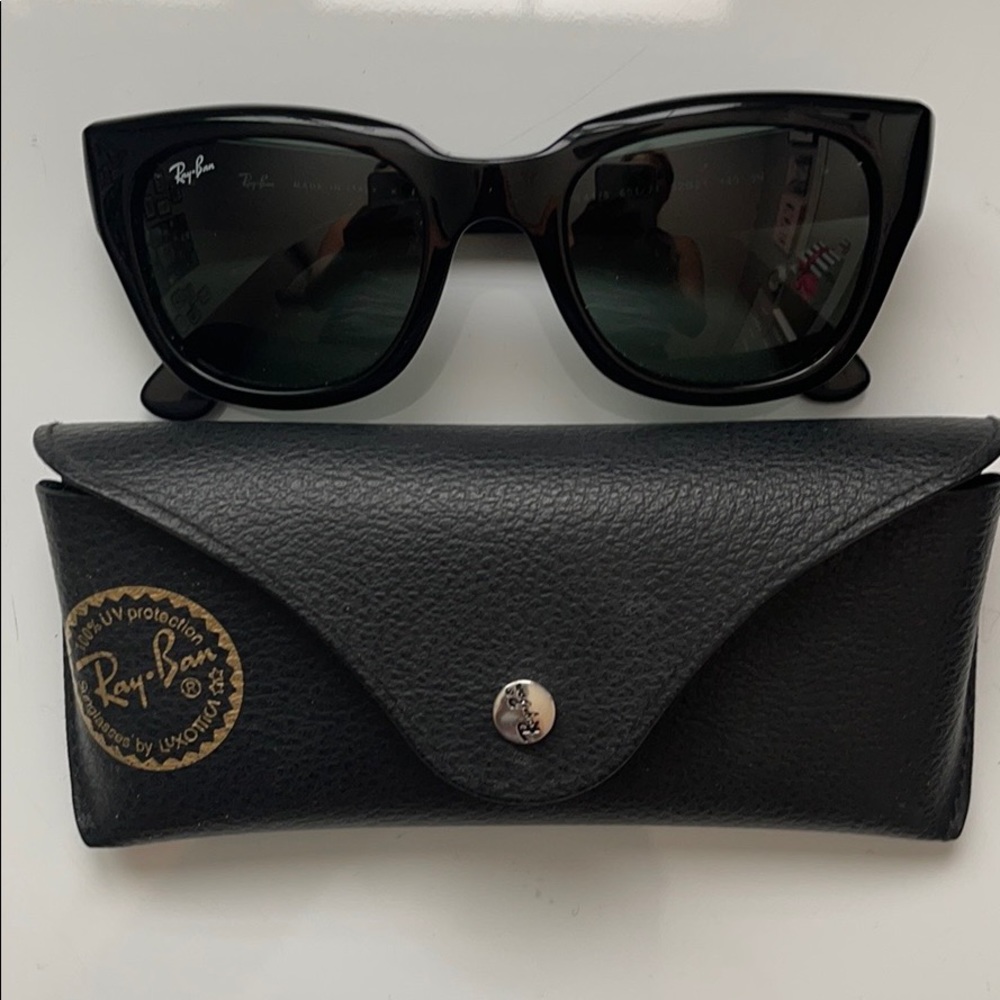 Ray-ban sunglasses authentic .